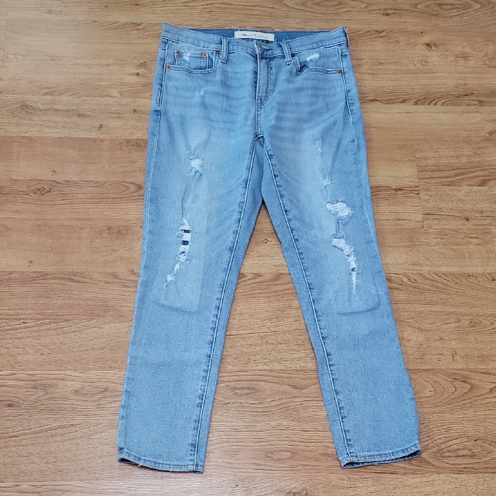GAP Light Blue Distressed Best Girlfriend Jeans Size 26